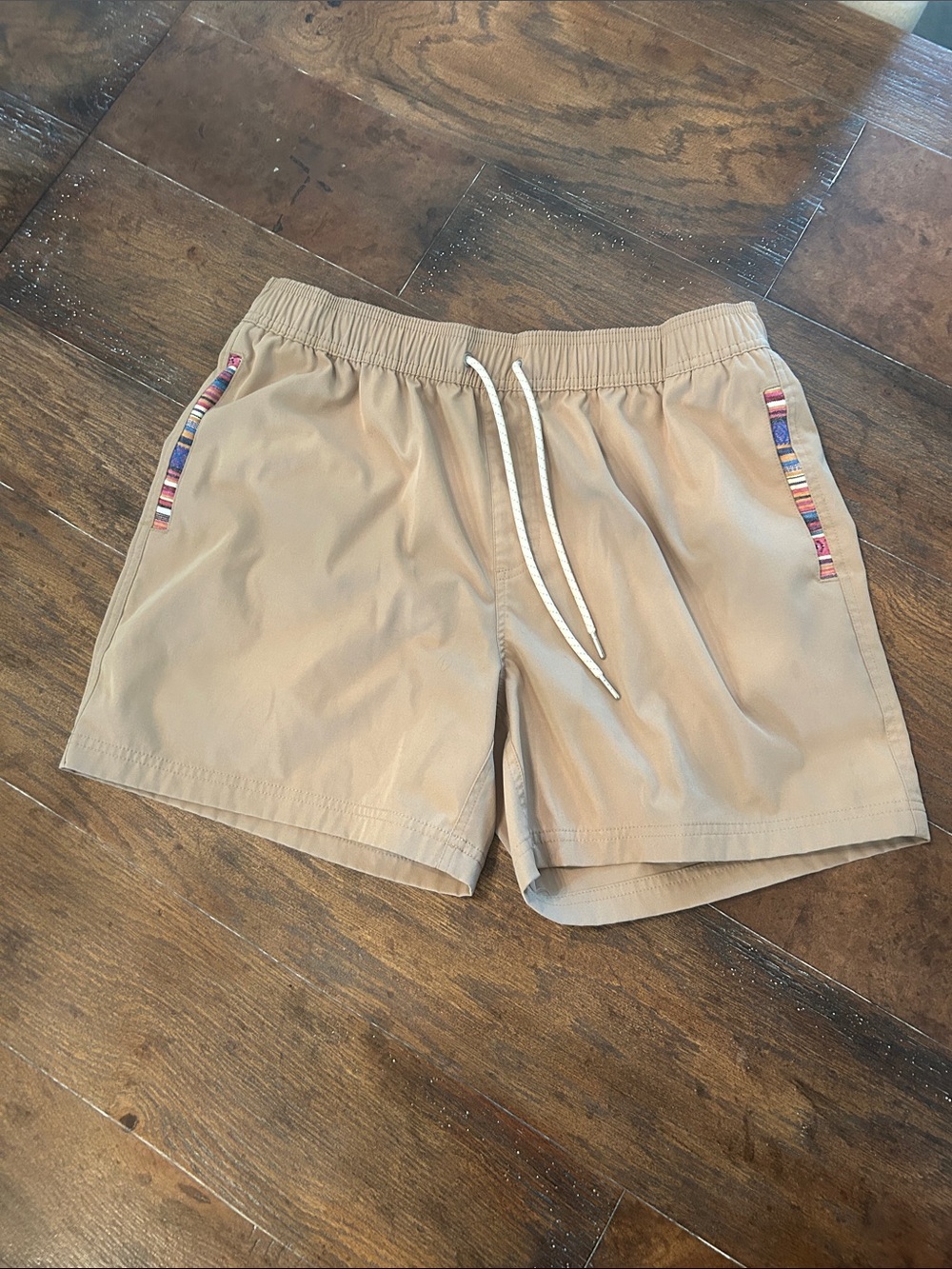 Wowie Men's Sapien Shorts Tan Sz L 5" Inseam Stretch Casual Pockets
